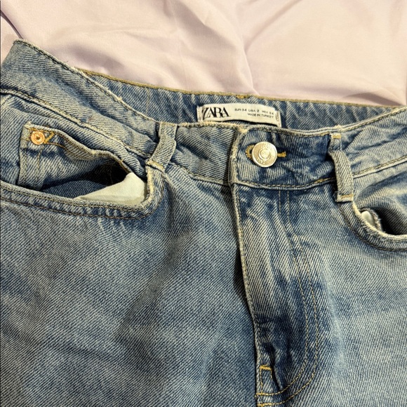 Zara Straight Leg Distressed Blue Jeans - Picture 2 of 4